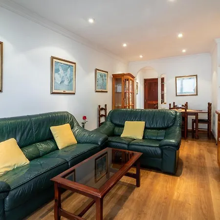 Flatguest Carvajal Apartment *