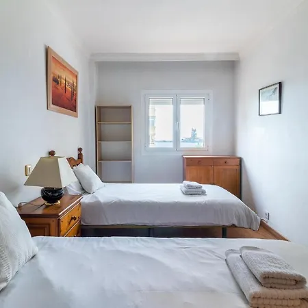 Flatguest Carvajal Apartment *