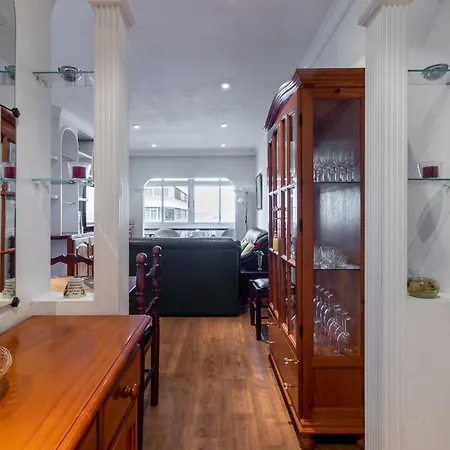 Flatguest Carvajal Apartment